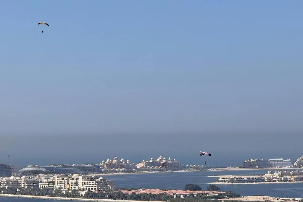Prime Jbr Luxury Living With Beach & Palm Views Dubai Apartment