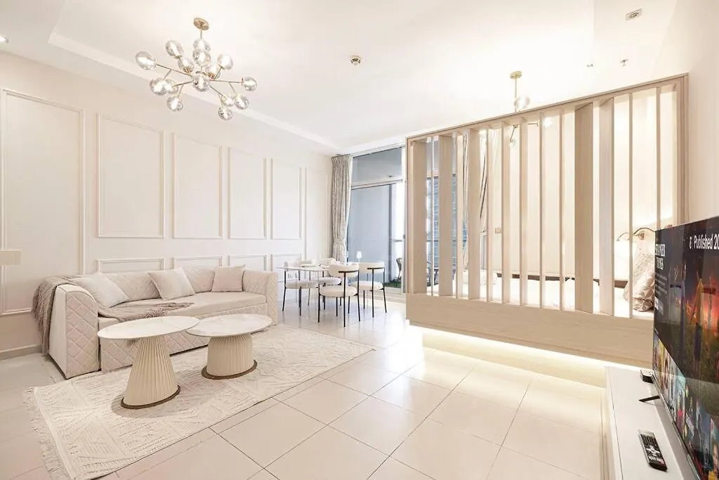 Prime Jbr Luxury Living With Beach & Palm Views Dubai